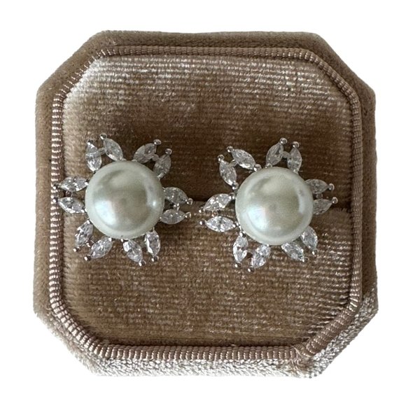 NWT Kenneth Jay Lane Rhodium Plated Faux Pearl & Cubic Zirconia Stud Earrings - Picture 2 of 9